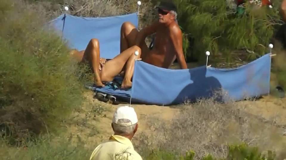 Sexe dans les dunes de Maspalomas à Gran Canaria aux îles canaries
