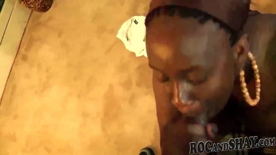 Ejac faciale pour une superbe africaine fiévreuse